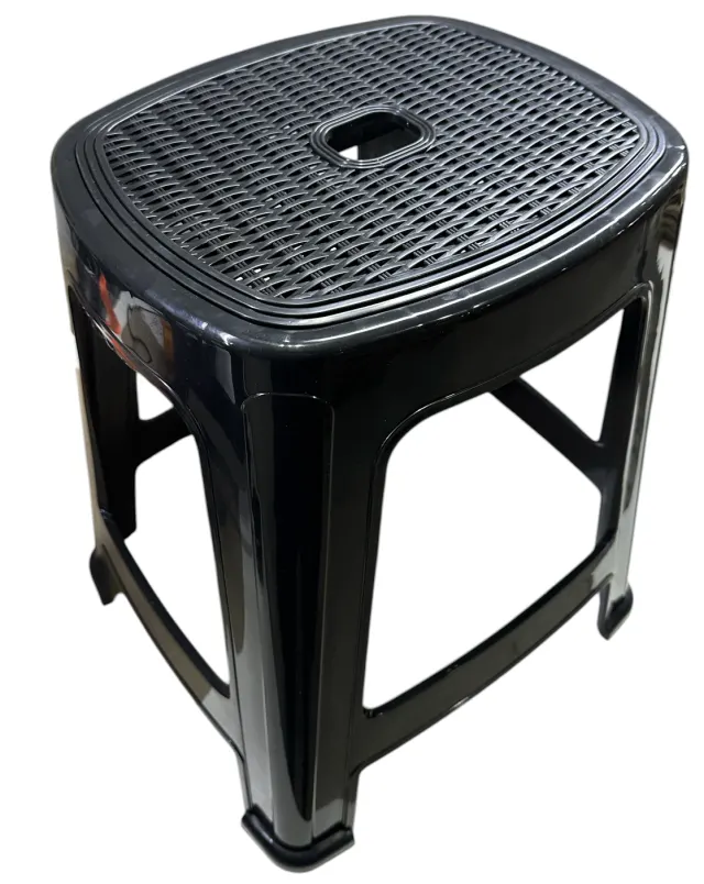 BANQUETA TAPA RATAN
NEGRO/NEGRO